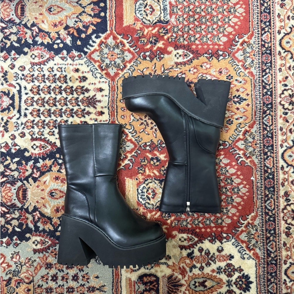 American Vintage Chunky Black Platform Boots